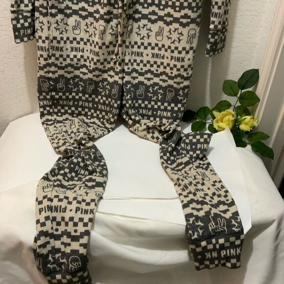 NWT Victoria's Secret PINK Thermal Sleep One Piece Pajama Black Fair Isle - Picture 3 of 13